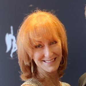 Meet your Posher, Marianne